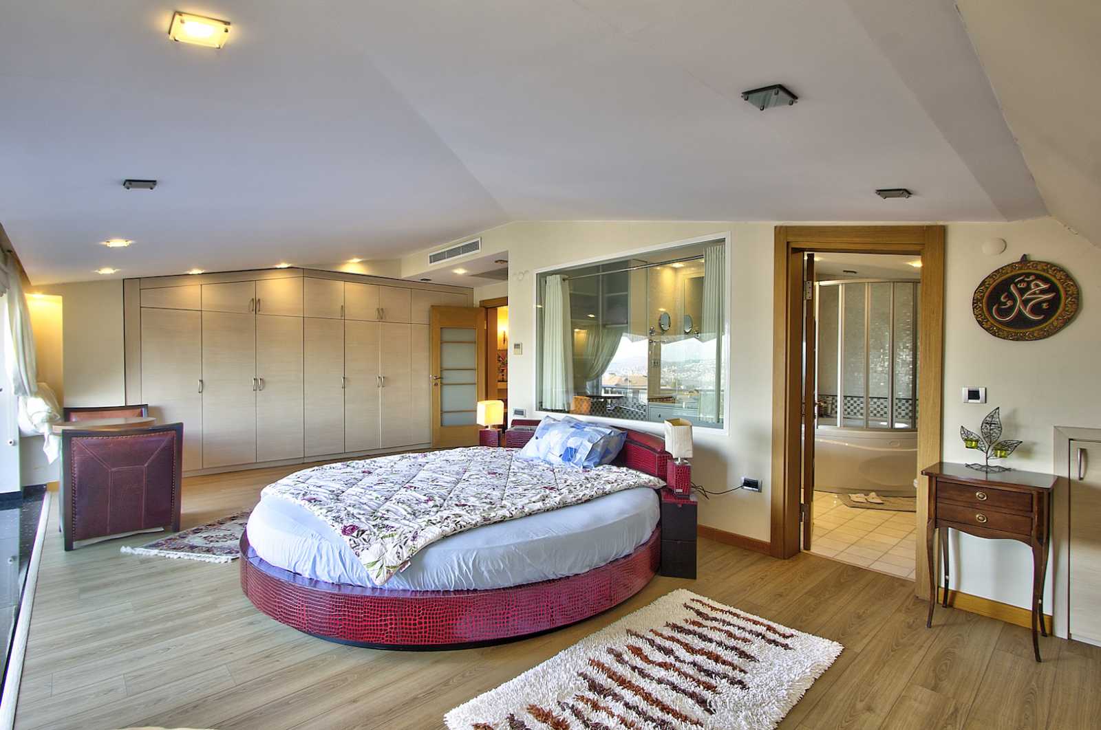 Prestigious Istanbul Property For Sale 25