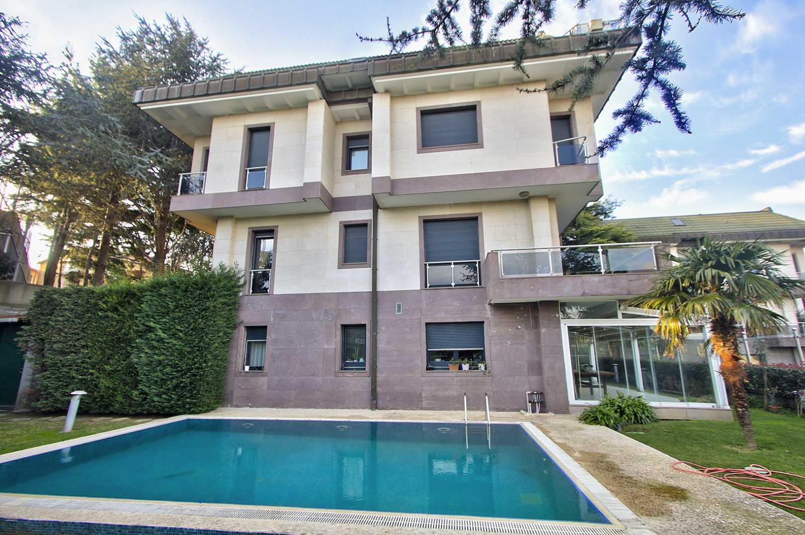 Prestigious Istanbul Property For Sale 2