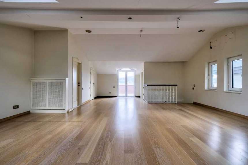 5-Bed Istanbul Property For Sale 12