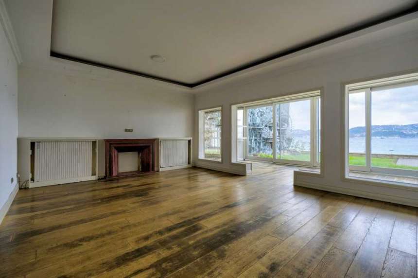 5-Bed Istanbul Property For Sale 15