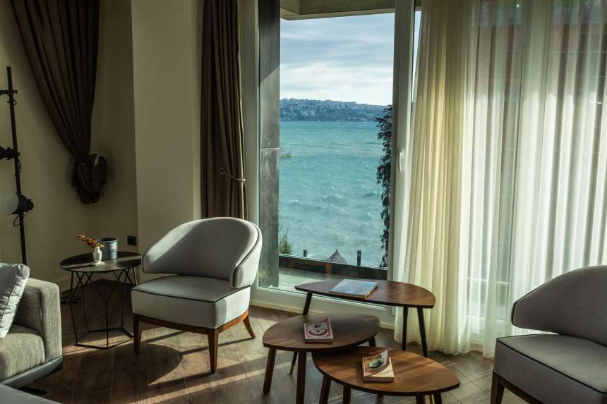 Seaside Istanbul Apartments 11
