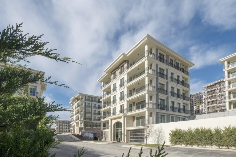 Luxury Apartments in Beylikduzu Marina