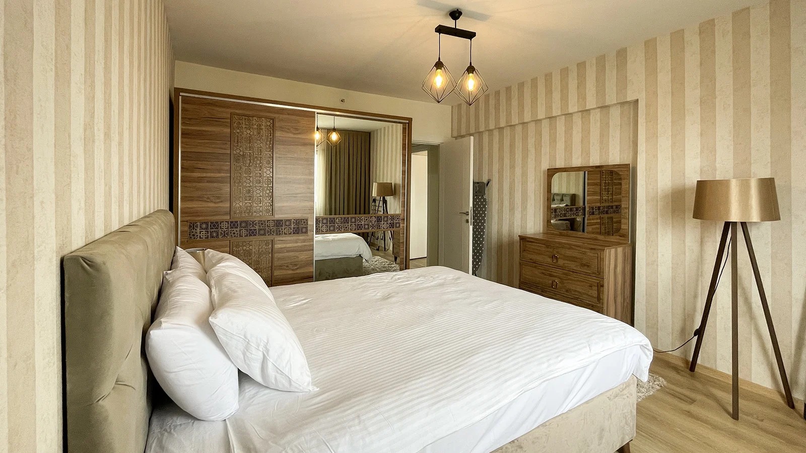 Luxury Esenyurt Istanbul Apartment 12
